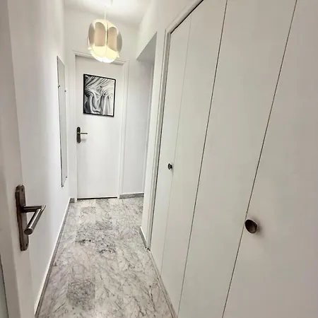 Close To The Sea Sleeps 4 Lägenhet Juan-les-Pins